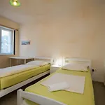 Rab-strandnaehe-meerblick Appartement *