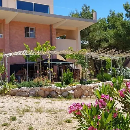 Appartement Rab-strandnaehe-meerblick