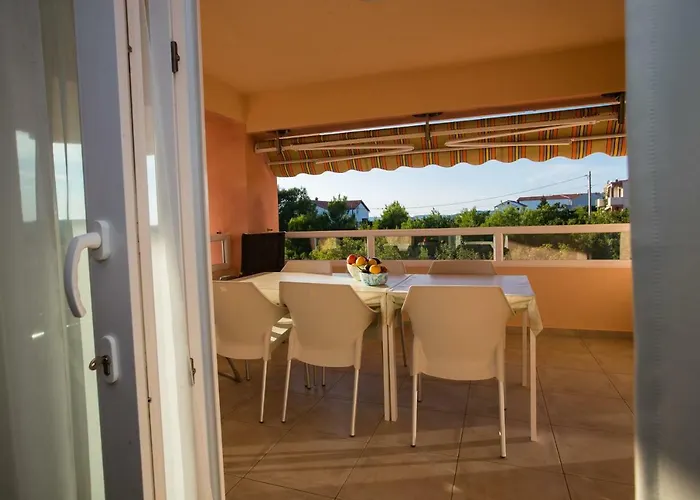 Lägenhet Rab-strandnaehe-meerblick