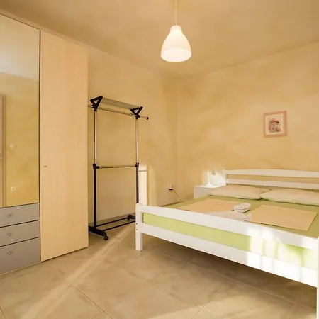 Apartamento Rab-strandnaehe-meerblick